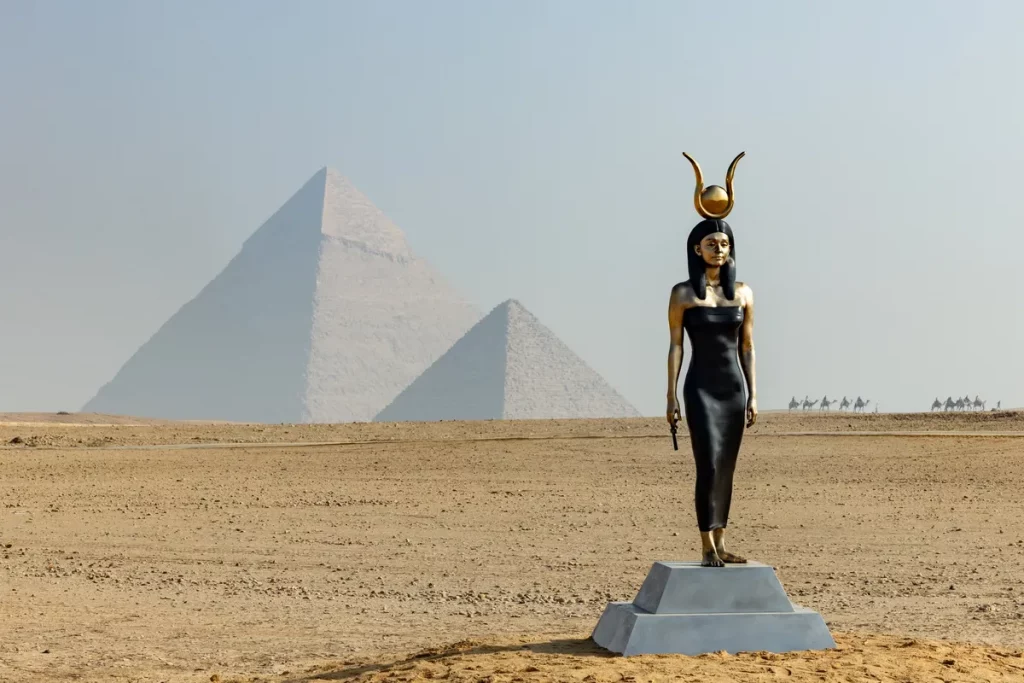 Ce descoperi despre piramidele egiptene când schimbi perspectiva. Dar despre Cleopatra?