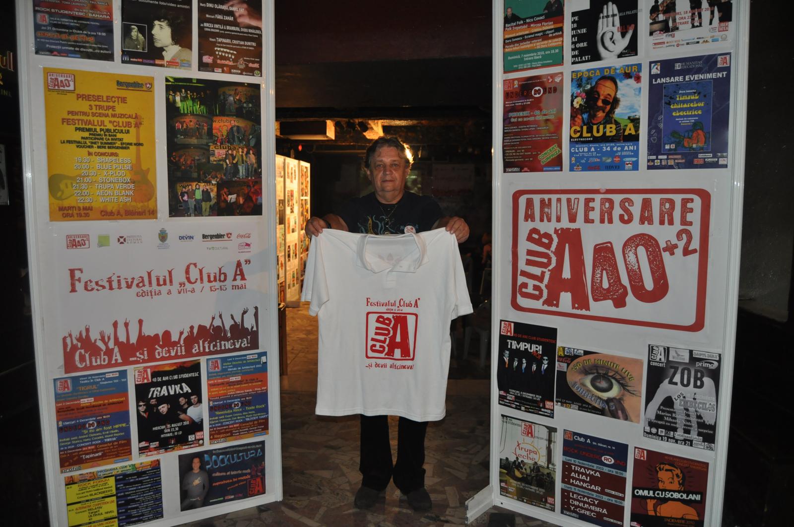 Adrian Șoaită deschide galeria de artă Kulturhaus. Expoziția „Clubul Arhitecturii 55” celebrează 55 decenii de istorie.